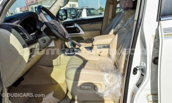 Buy Import Toyota Land Cruiser White Car in Import - Dubai in Clarendon Buy Import Toyota Land Cruiser White Car in Import - Dubai in Clarendon