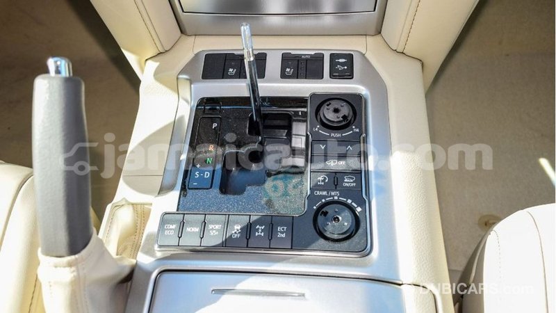 Big with watermark toyota land cruiser clarendon import dubai 2362