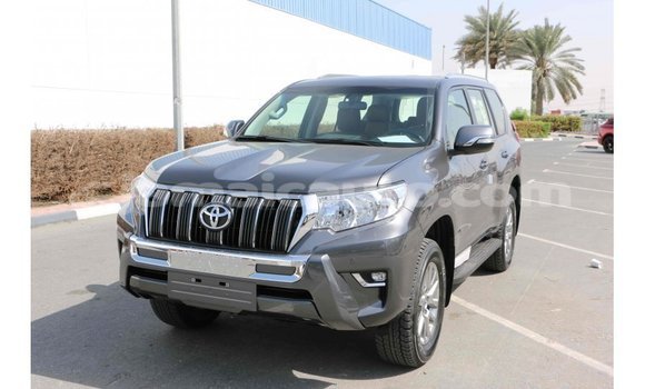 Acheter Import Voiture Toyota Prado Noir à Import - Dubai, Clarendon Acheter Import Voiture Toyota Prado Noir à Import - Dubai, Clarendon