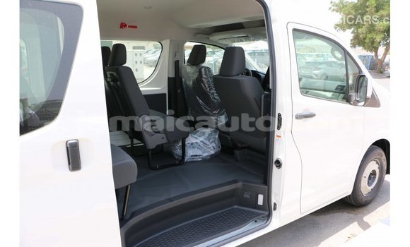 Acheter Import Voiture Toyota Hiace Blanc à Import - Dubai, Clarendon Acheter Import Voiture Toyota Hiace Blanc à Import - Dubai, Clarendon
