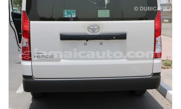 Acheter Import Voiture Toyota Hiace Blanc à Import - Dubai, Clarendon Acheter Import Voiture Toyota Hiace Blanc à Import - Dubai, Clarendon