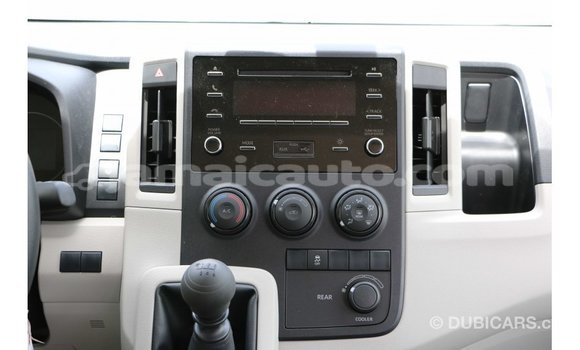 Acheter Import Voiture Toyota Hiace Blanc à Import - Dubai, Clarendon Acheter Import Voiture Toyota Hiace Blanc à Import - Dubai, Clarendon