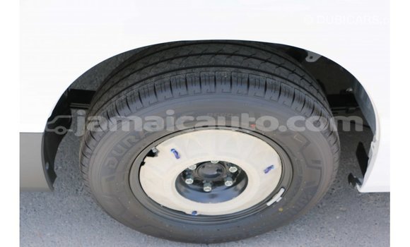 Acheter Import Voiture Toyota Hiace Blanc à Import - Dubai, Clarendon Acheter Import Voiture Toyota Hiace Blanc à Import - Dubai, Clarendon