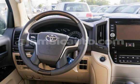 Buy Import Toyota Land Cruiser White Car in Import - Dubai in Clarendon Buy Import Toyota Land Cruiser White Car in Import - Dubai in Clarendon