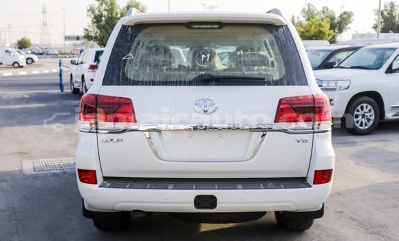Buy Import Toyota Land Cruiser White Car in Import - Dubai in Clarendon Buy Import Toyota Land Cruiser White Car in Import - Dubai in Clarendon