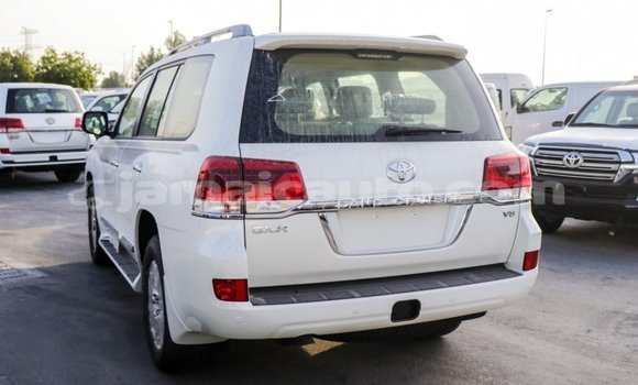 Buy Import Toyota Land Cruiser White Car in Import - Dubai in Clarendon Buy Import Toyota Land Cruiser White Car in Import - Dubai in Clarendon