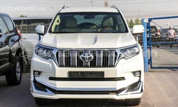 Acheter Import Voiture Toyota Prado Blanc à Import - Dubai, Clarendon Acheter Import Voiture Toyota Prado Blanc à Import - Dubai, Clarendon