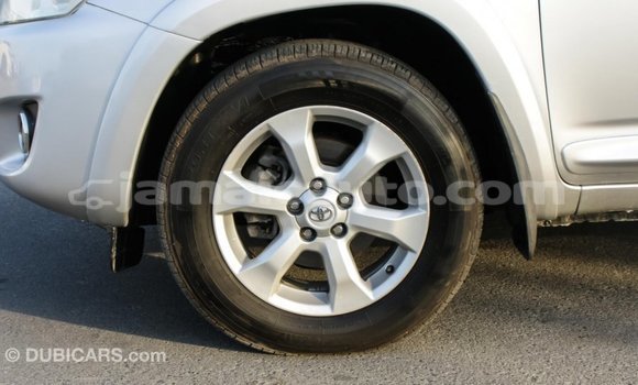 Acheter Import Utilitaire Toyota HiAce Autre à Import - Dubai, Clarendon Acheter Import Utilitaire Toyota HiAce Autre à Import - Dubai, Clarendon