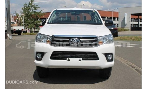 Acheter Import Voiture Toyota Hilux Blanc à Import - Dubai, Clarendon Acheter Import Voiture Toyota Hilux Blanc à Import - Dubai, Clarendon