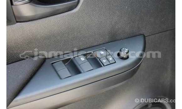 Acheter Import Voiture Toyota Hilux Blanc à Import - Dubai, Clarendon Acheter Import Voiture Toyota Hilux Blanc à Import - Dubai, Clarendon