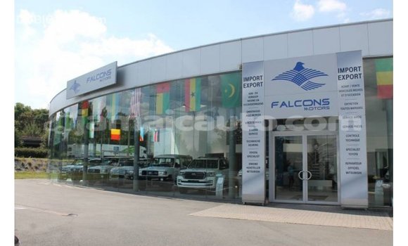 Acheter Import Voiture Toyota Hilux Blanc à Import - Dubai, Clarendon Acheter Import Voiture Toyota Hilux Blanc à Import - Dubai, Clarendon