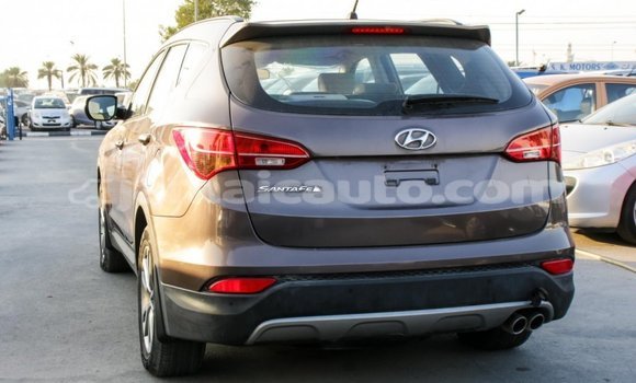 Acheter Import Voiture Hyundai Santa Fe Marron à Import - Dubai, Clarendon Acheter Import Voiture Hyundai Santa Fe Marron à Import - Dubai, Clarendon