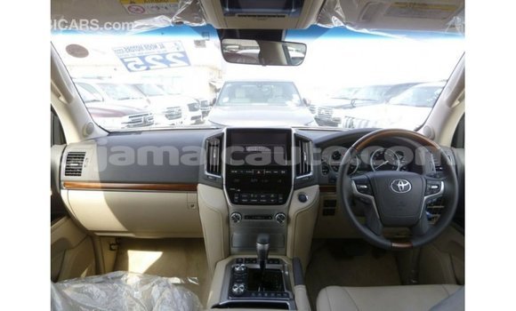 Buy Import Toyota Land Cruiser White Car in Import - Dubai in Clarendon Buy Import Toyota Land Cruiser White Car in Import - Dubai in Clarendon