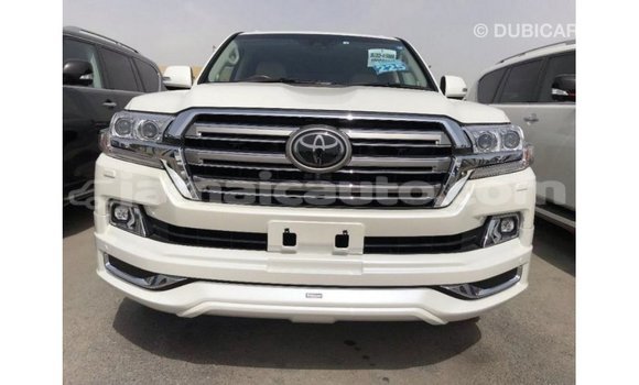 Buy Import Toyota Land Cruiser White Car in Import - Dubai in Clarendon Buy Import Toyota Land Cruiser White Car in Import - Dubai in Clarendon
