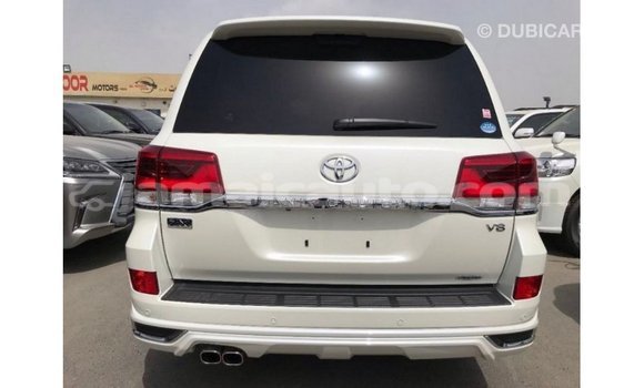 Buy Import Toyota Land Cruiser White Car in Import - Dubai in Clarendon Buy Import Toyota Land Cruiser White Car in Import - Dubai in Clarendon