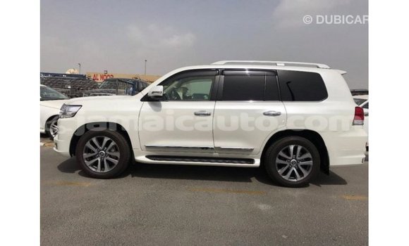 Buy Import Toyota Land Cruiser White Car in Import - Dubai in Clarendon Buy Import Toyota Land Cruiser White Car in Import - Dubai in Clarendon