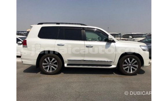 Buy Import Toyota Land Cruiser White Car in Import - Dubai in Clarendon Buy Import Toyota Land Cruiser White Car in Import - Dubai in Clarendon