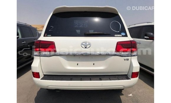 Buy Import Toyota Land Cruiser White Car in Import - Dubai in Clarendon Buy Import Toyota Land Cruiser White Car in Import - Dubai in Clarendon