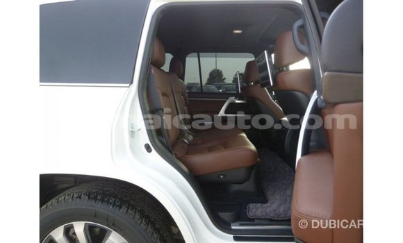 Buy Import Toyota Land Cruiser White Car in Import - Dubai in Clarendon Buy Import Toyota Land Cruiser White Car in Import - Dubai in Clarendon