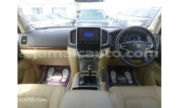 Buy Import Toyota Land Cruiser White Car in Import - Dubai in Clarendon Buy Import Toyota Land Cruiser White Car in Import - Dubai in Clarendon