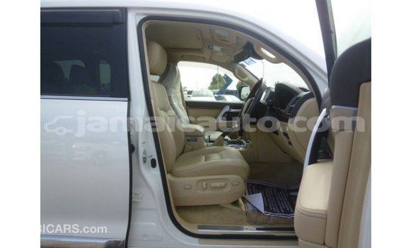 Buy Import Toyota Land Cruiser White Car in Import - Dubai in Clarendon Buy Import Toyota Land Cruiser White Car in Import - Dubai in Clarendon