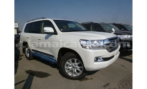 Acheter Import Voiture Toyota Land Cruiser Blanc à Import - Dubai, Clarendon Acheter Import Voiture Toyota Land Cruiser Blanc à Import - Dubai, Clarendon