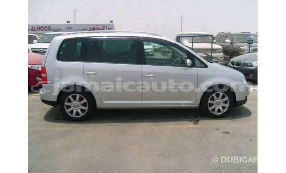 Buy Import Volkswagen Touran Other Car in Import - Dubai in Clarendon Buy Import Volkswagen Touran Other Car in Import - Dubai in Clarendon