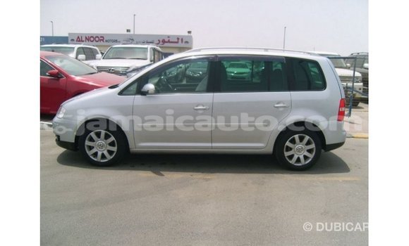 Buy Import Volkswagen Touran Other Car in Import - Dubai in Clarendon Buy Import Volkswagen Touran Other Car in Import - Dubai in Clarendon