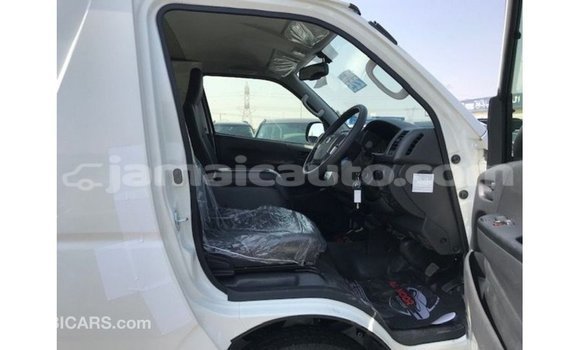 Buy Import Toyota Hiace White Car in Import - Dubai in Clarendon Buy Import Toyota Hiace White Car in Import - Dubai in Clarendon