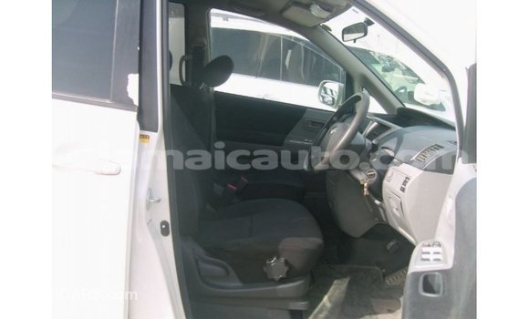 Buy Import Toyota Noah White Car in Import - Dubai in Clarendon Buy Import Toyota Noah White Car in Import - Dubai in Clarendon