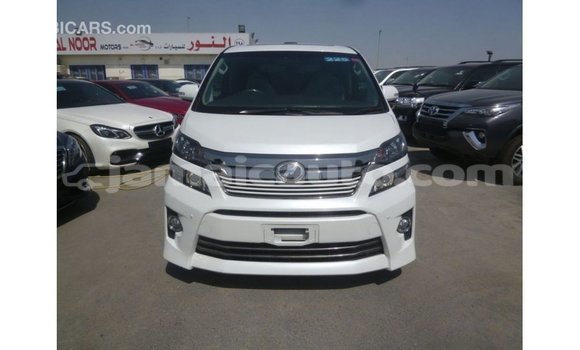 Buy Import Toyota Vellfire White Car in Import - Dubai in Clarendon Buy Import Toyota Vellfire White Car in Import - Dubai in Clarendon