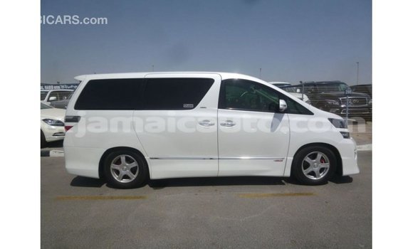 Buy Import Toyota Vellfire White Car in Import - Dubai in Clarendon Buy Import Toyota Vellfire White Car in Import - Dubai in Clarendon
