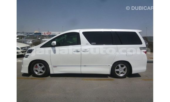 Buy Import Toyota Vellfire White Car in Import - Dubai in Clarendon Buy Import Toyota Vellfire White Car in Import - Dubai in Clarendon
