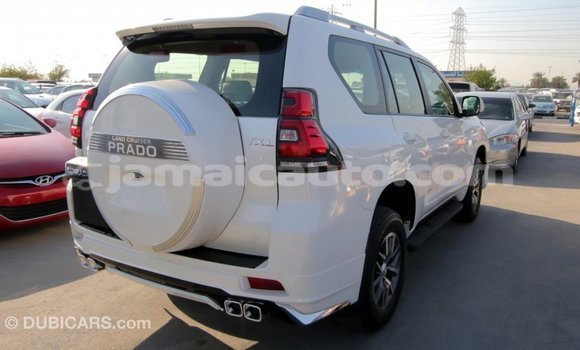 Acheter Import Voiture Toyota Prado Blanc à Import - Dubai, Clarendon Acheter Import Voiture Toyota Prado Blanc à Import - Dubai, Clarendon