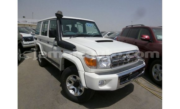 Buy Import Toyota Land Cruiser White Car in Import - Dubai in Clarendon Buy Import Toyota Land Cruiser White Car in Import - Dubai in Clarendon
