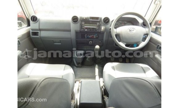 Buy Import Toyota Land Cruiser White Car in Import - Dubai in Clarendon Buy Import Toyota Land Cruiser White Car in Import - Dubai in Clarendon