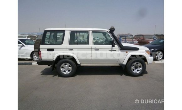 Buy Import Toyota Land Cruiser White Car in Import - Dubai in Clarendon Buy Import Toyota Land Cruiser White Car in Import - Dubai in Clarendon