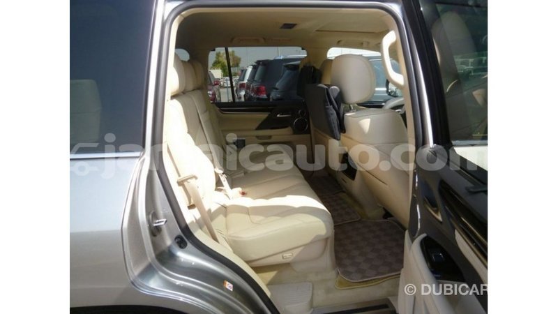 Big with watermark lexus lx clarendon import dubai 2469