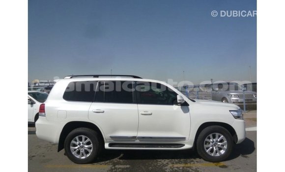 Buy Import Toyota Land Cruiser White Car in Import - Dubai in Clarendon Buy Import Toyota Land Cruiser White Car in Import - Dubai in Clarendon