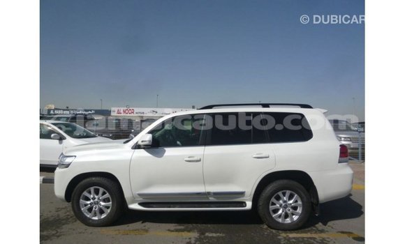 Buy Import Toyota Land Cruiser White Car in Import - Dubai in Clarendon Buy Import Toyota Land Cruiser White Car in Import - Dubai in Clarendon