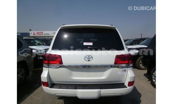 Buy Import Toyota Land Cruiser White Car in Import - Dubai in Clarendon Buy Import Toyota Land Cruiser White Car in Import - Dubai in Clarendon