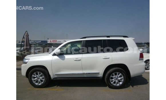 Buy Import Toyota Land Cruiser White Car in Import - Dubai in Clarendon Buy Import Toyota Land Cruiser White Car in Import - Dubai in Clarendon