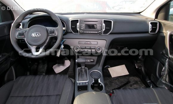 Buy Import Kia Sportage White Car in Import - Dubai in Clarendon