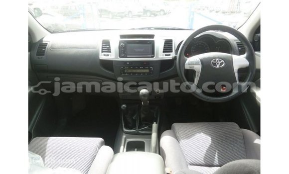 Buy Import Toyota Hilux White Car in Import - Dubai in Clarendon Buy Import Toyota Hilux White Car in Import - Dubai in Clarendon