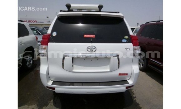 Buy Import Toyota Prado White Car in Import - Dubai in Clarendon Buy Import Toyota Prado White Car in Import - Dubai in Clarendon