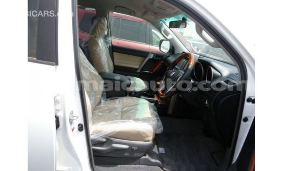 Buy Import Toyota Prado White Car in Import - Dubai in Clarendon Buy Import Toyota Prado White Car in Import - Dubai in Clarendon