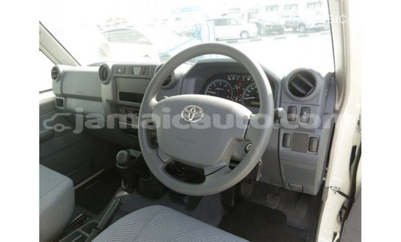 Buy Import Toyota Land Cruiser White Car in Import - Dubai in Clarendon Buy Import Toyota Land Cruiser White Car in Import - Dubai in Clarendon