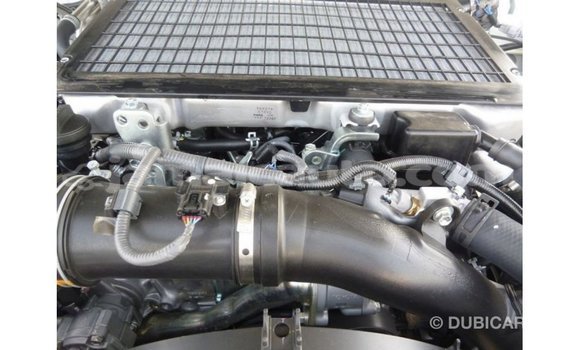 Buy Import Toyota Land Cruiser White Car in Import - Dubai in Clarendon Buy Import Toyota Land Cruiser White Car in Import - Dubai in Clarendon