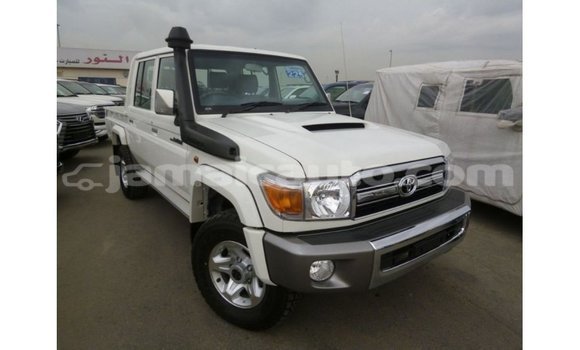 Buy Import Toyota Land Cruiser White Car in Import - Dubai in Clarendon Buy Import Toyota Land Cruiser White Car in Import - Dubai in Clarendon