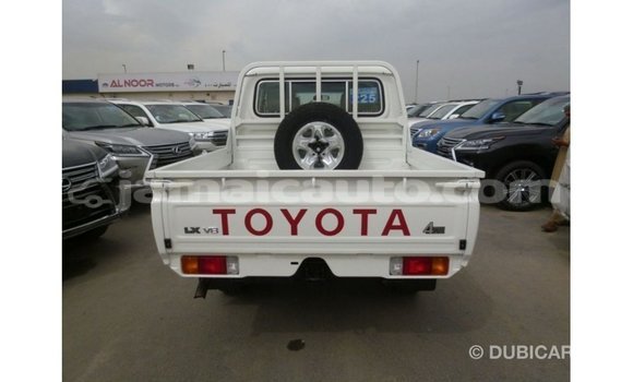Buy Import Toyota Land Cruiser White Car in Import - Dubai in Clarendon Buy Import Toyota Land Cruiser White Car in Import - Dubai in Clarendon